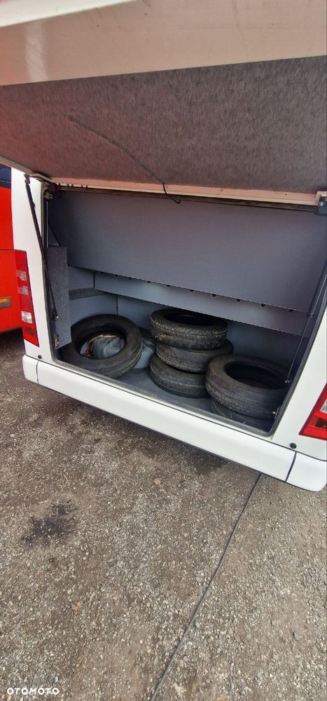 Volkswagen Crafter medio wing rapido rosero - 11