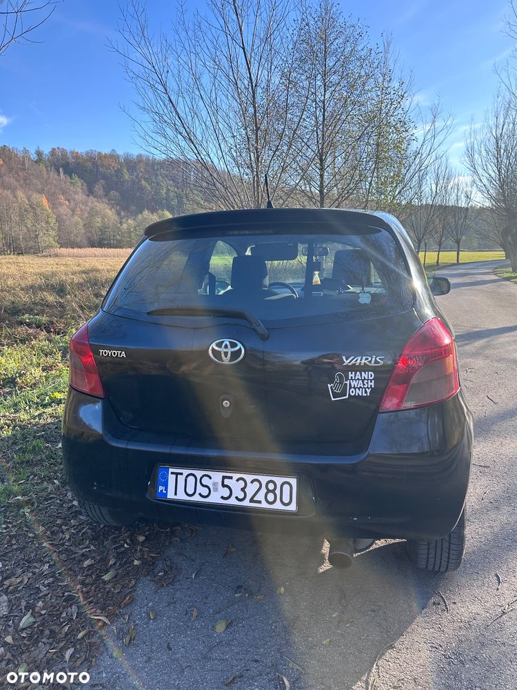 Toyota Yaris 1.0 Luna A/C - 4
