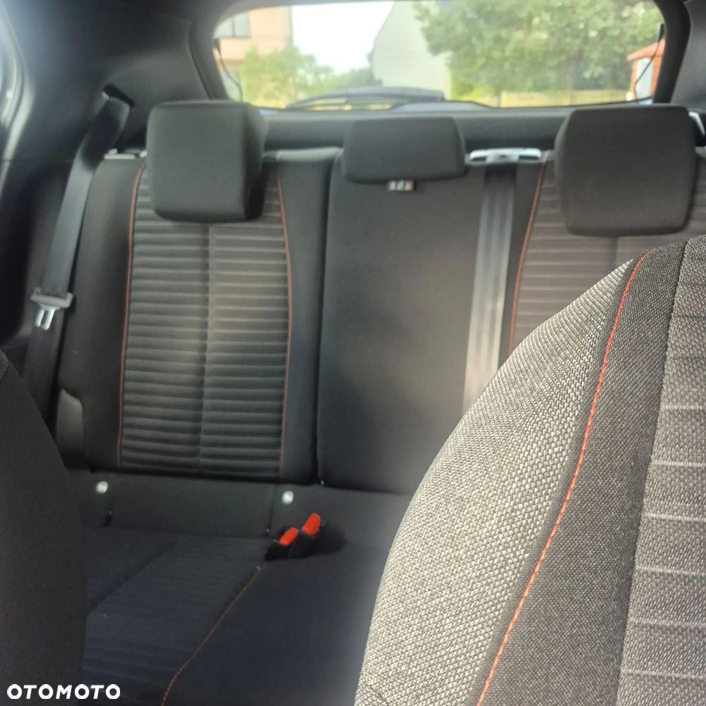Peugeot 2008 - 13