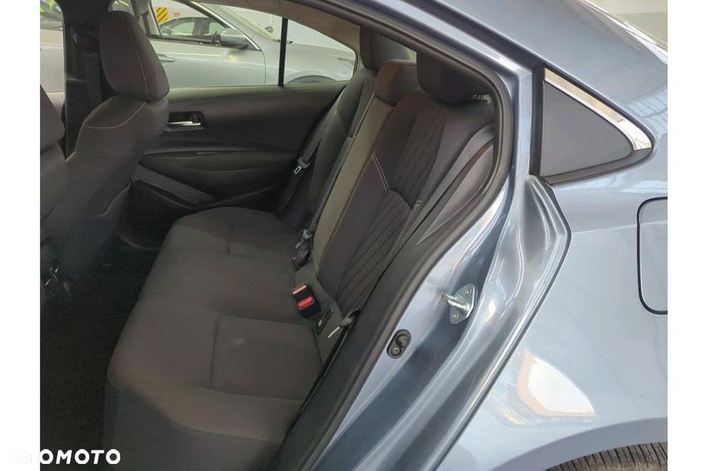 Toyota Corolla - 10