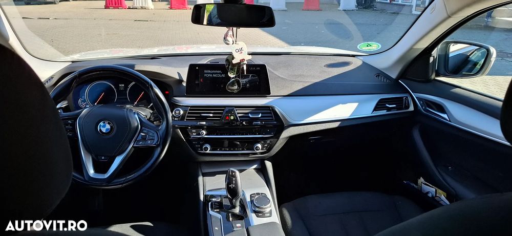 BMW Seria 5 520d Touring Aut. Luxury Line - 3