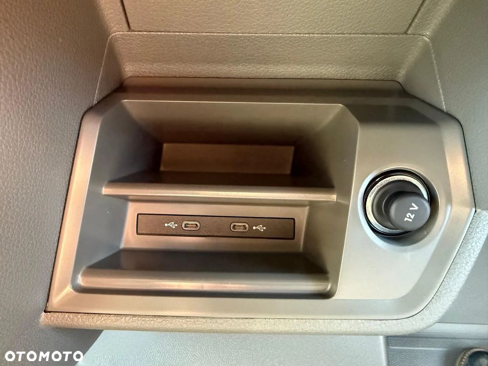 Volkswagen Crafter - 14