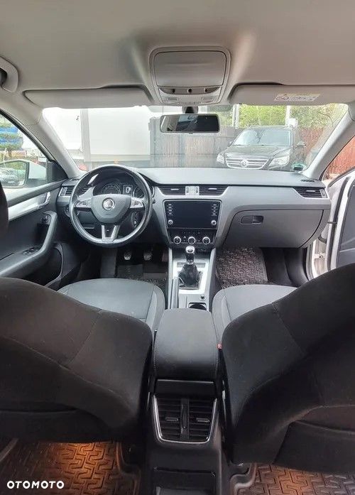 Skoda Octavia 1.6 TDI Ambition - 6