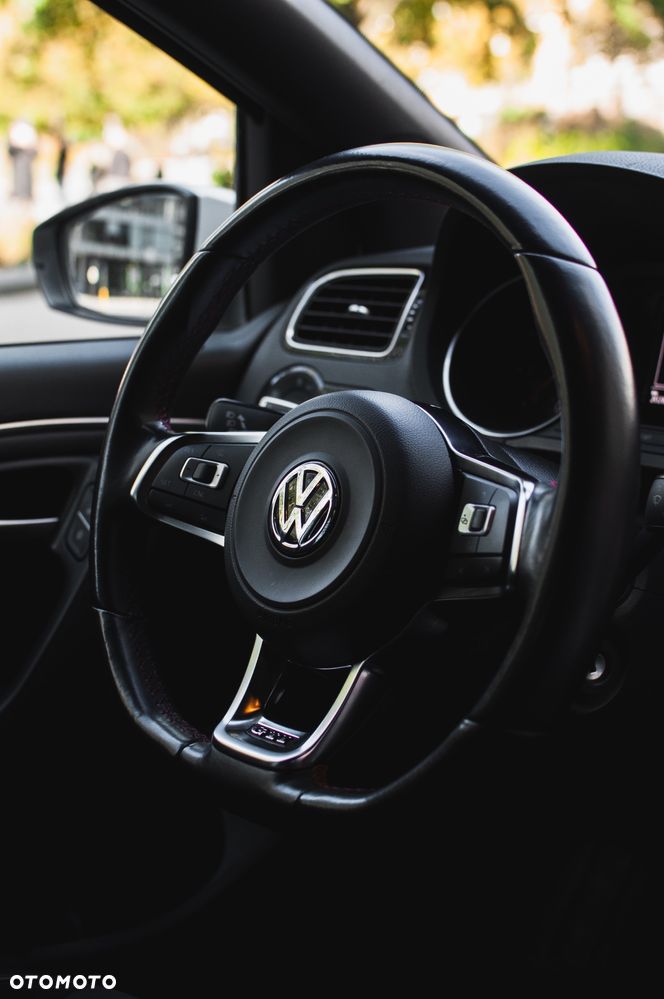 Volkswagen Polo 1.8 TSI (Blue Motion Technology) DSG GTI - 12
