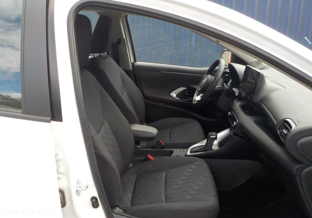 Toyota Yaris - 13