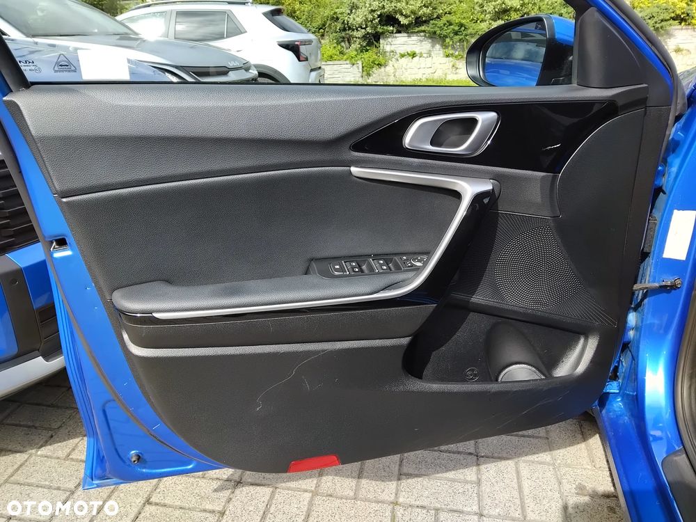 Kia Ceed 1.5 T-GDI L - 17