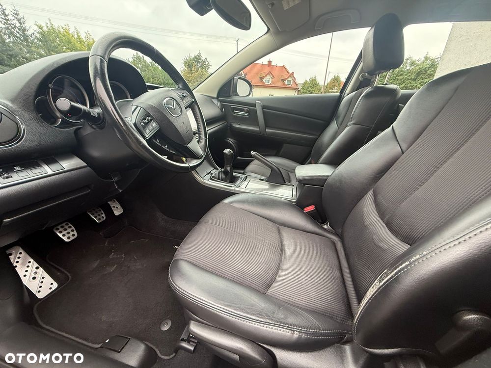 Mazda 6 2.0 Exclusive + - 17