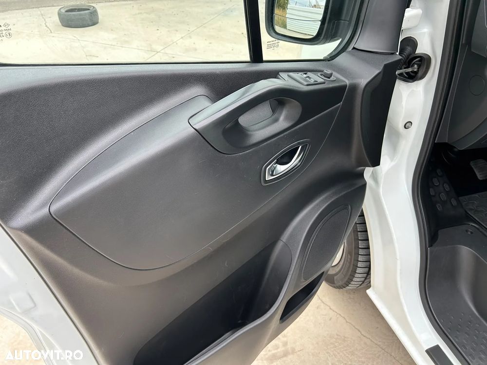Renault Trafic - 10