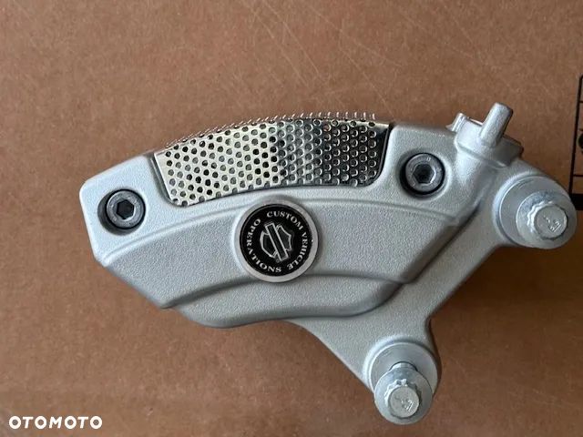 ZACISK ZACISKI HAMULCOWE PRZÓD BREMBO HARLEY TOURING CVO - 4