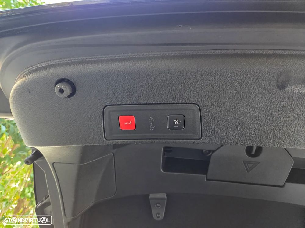 Peugeot 508 Hybrid 225 e-EAT8 Allure Pack - 29