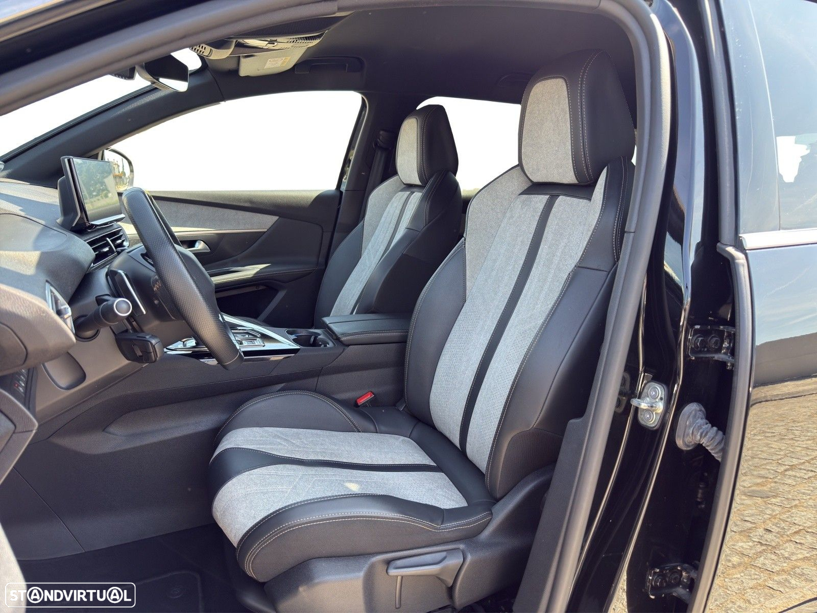 Peugeot 3008 1.6 Hybrid GT Line e-EAT8 - 11