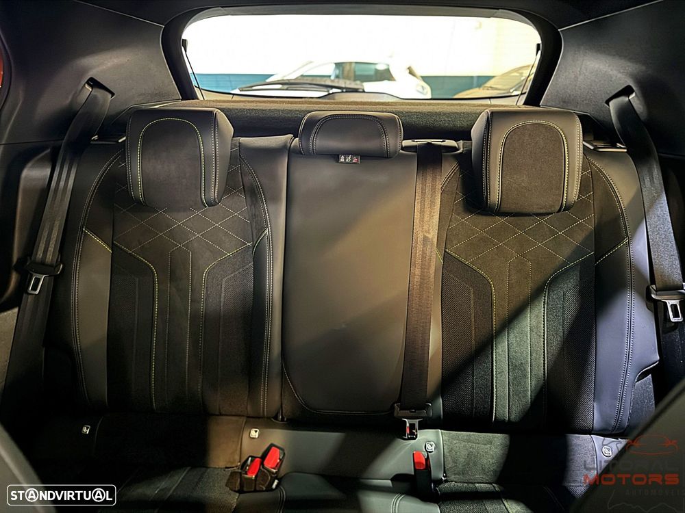 Peugeot 2008 PureTech 155 EAT8 GT Pack - 39