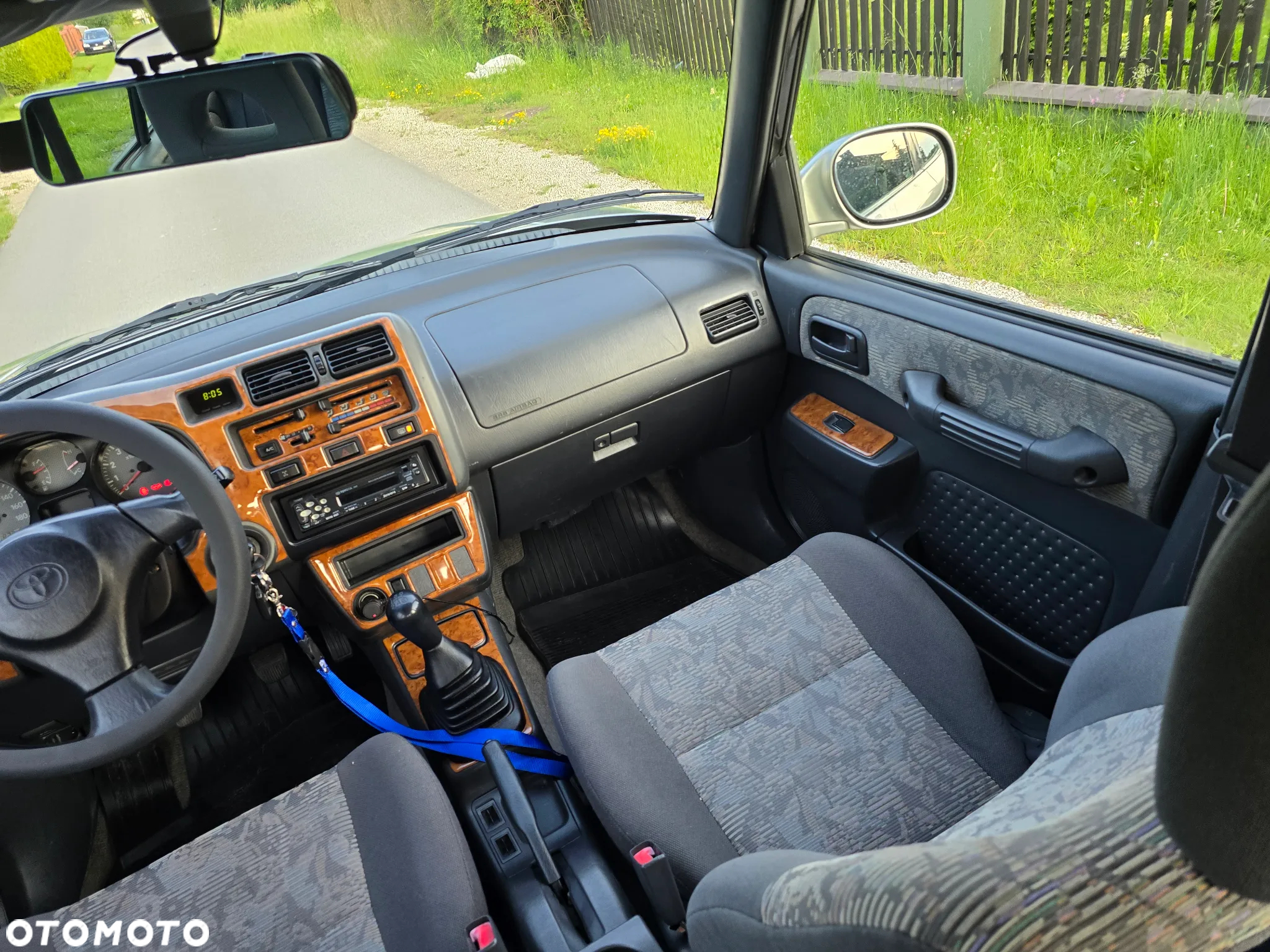 Toyota RAV4 2.0 GLi - 16