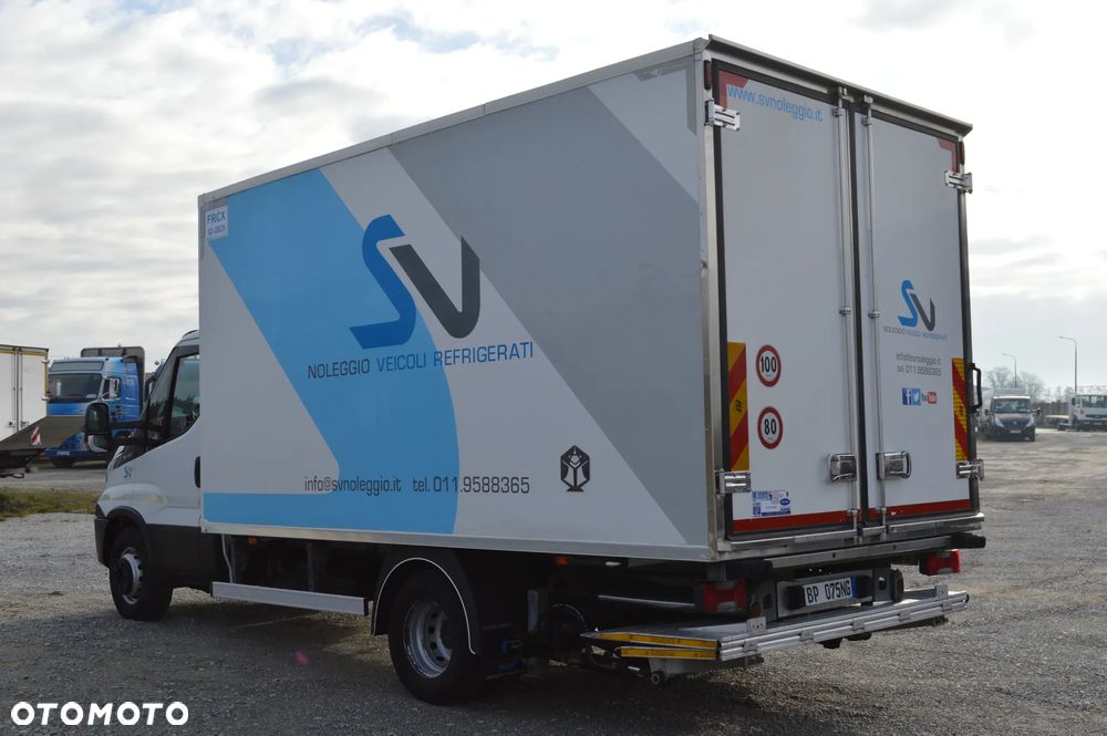 Iveco DAILY 60C15 CHŁODNIA+WINDA+DRZWI BOCZNE I TYLNE MROŹNIA IZOTERMA - 3