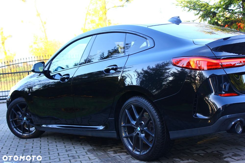 BMW Seria 2 218d M Sport sport - 9