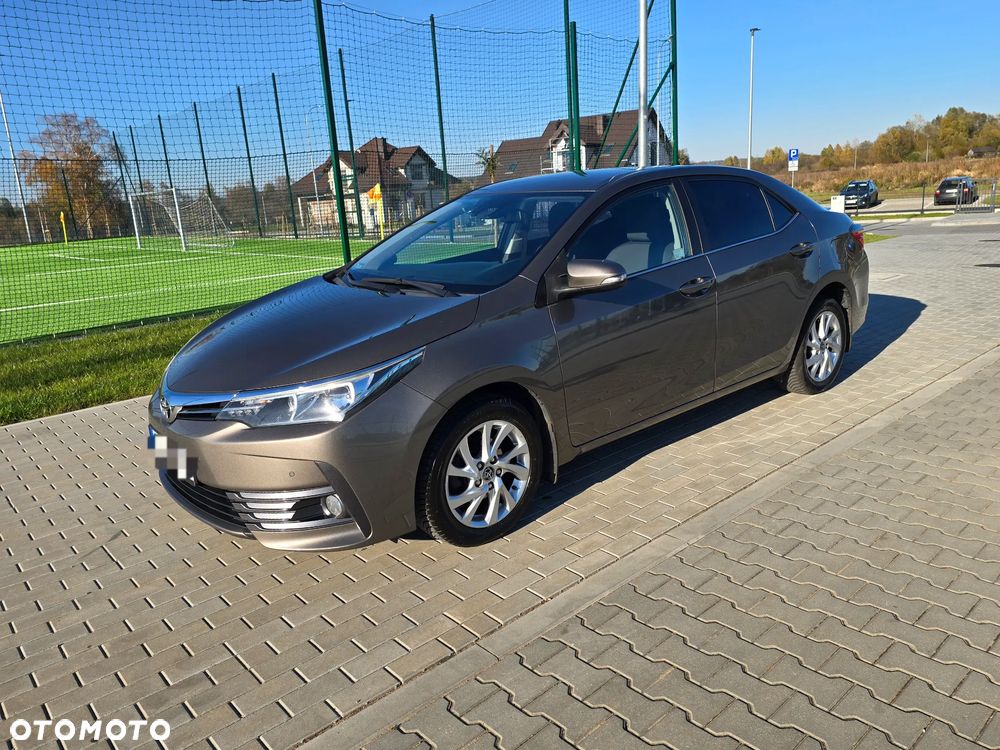 Toyota Corolla 1.6 Comfort - 18