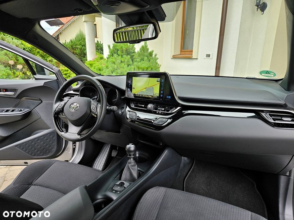 Toyota C-HR - 14