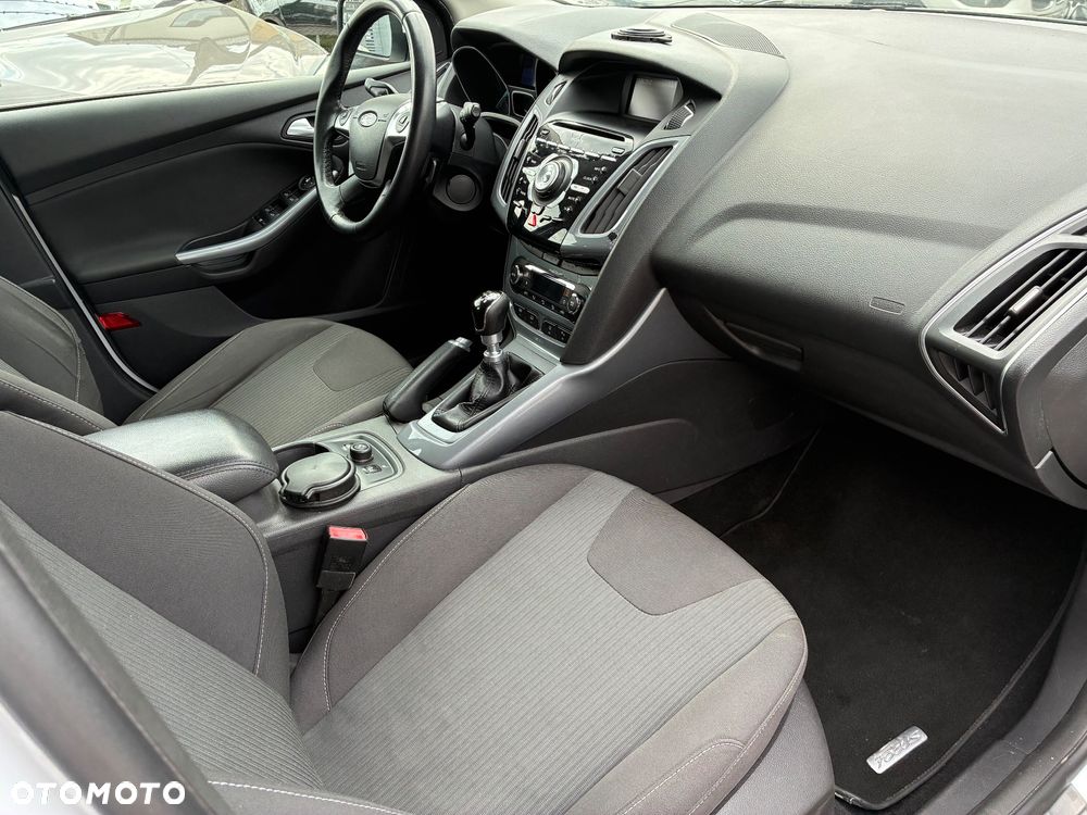 Ford Focus 1.6 TDCi DPF Start-Stopp-System Titanium - 17