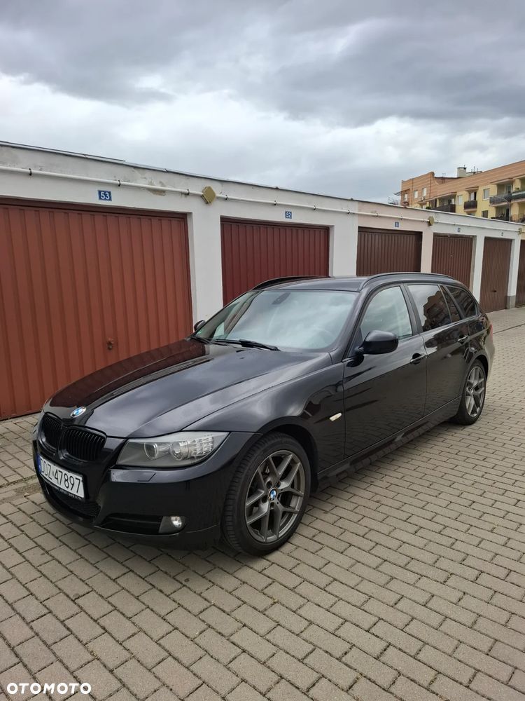 BMW Seria 3 318d DPF Touring - 2