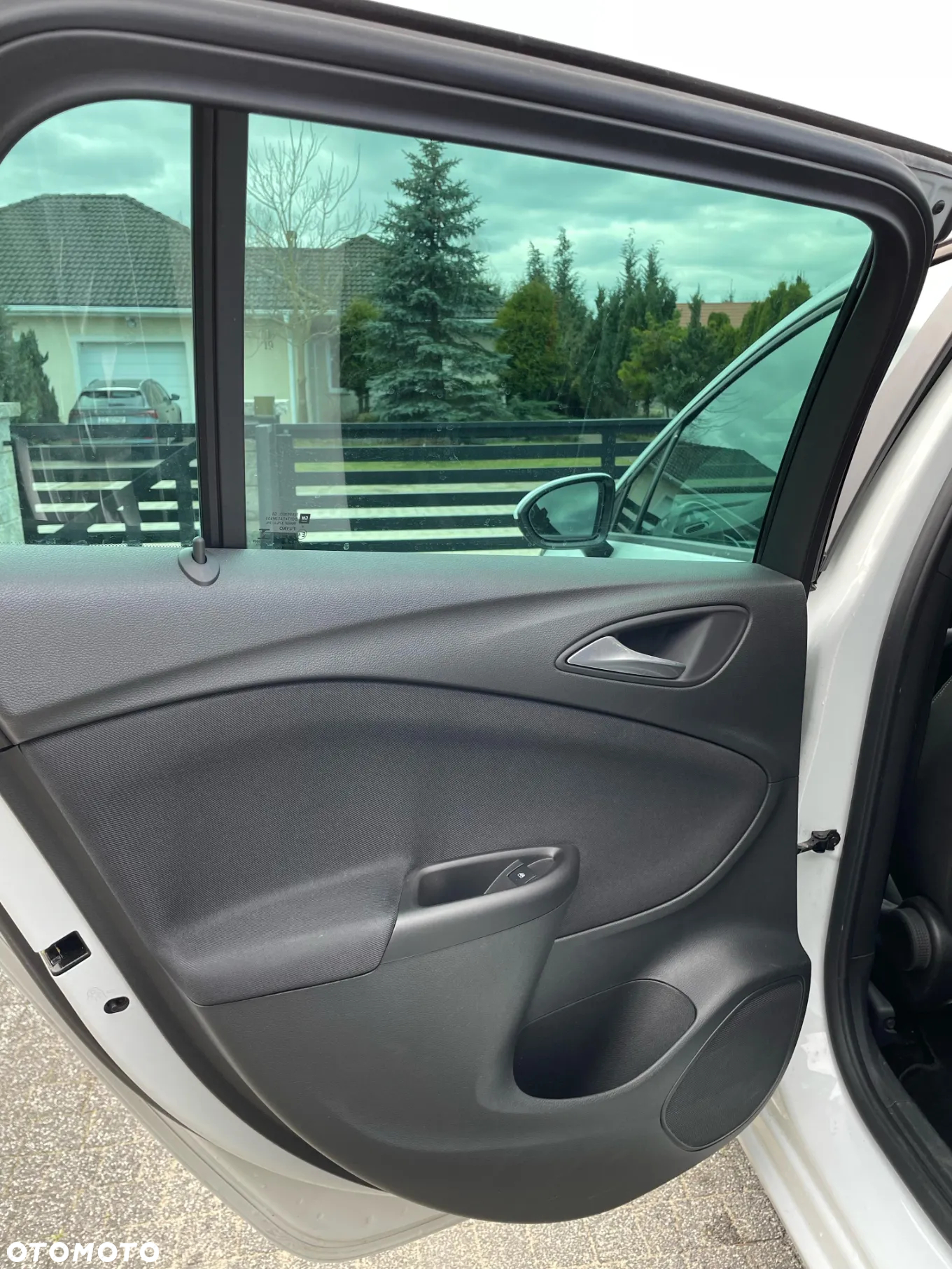 Opel Astra V 1.5 CDTI Edition S&S - 25