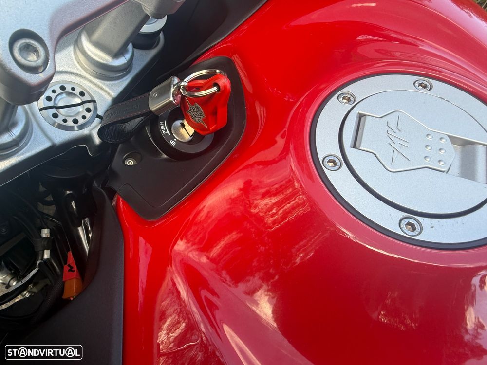 MV Agusta Turismo Veloce Rosso Aniversário 75 - 18