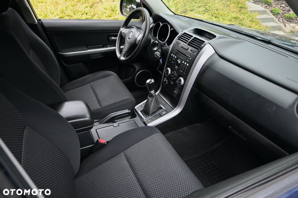 Suzuki Grand Vitara 1.9 DDiS - 21