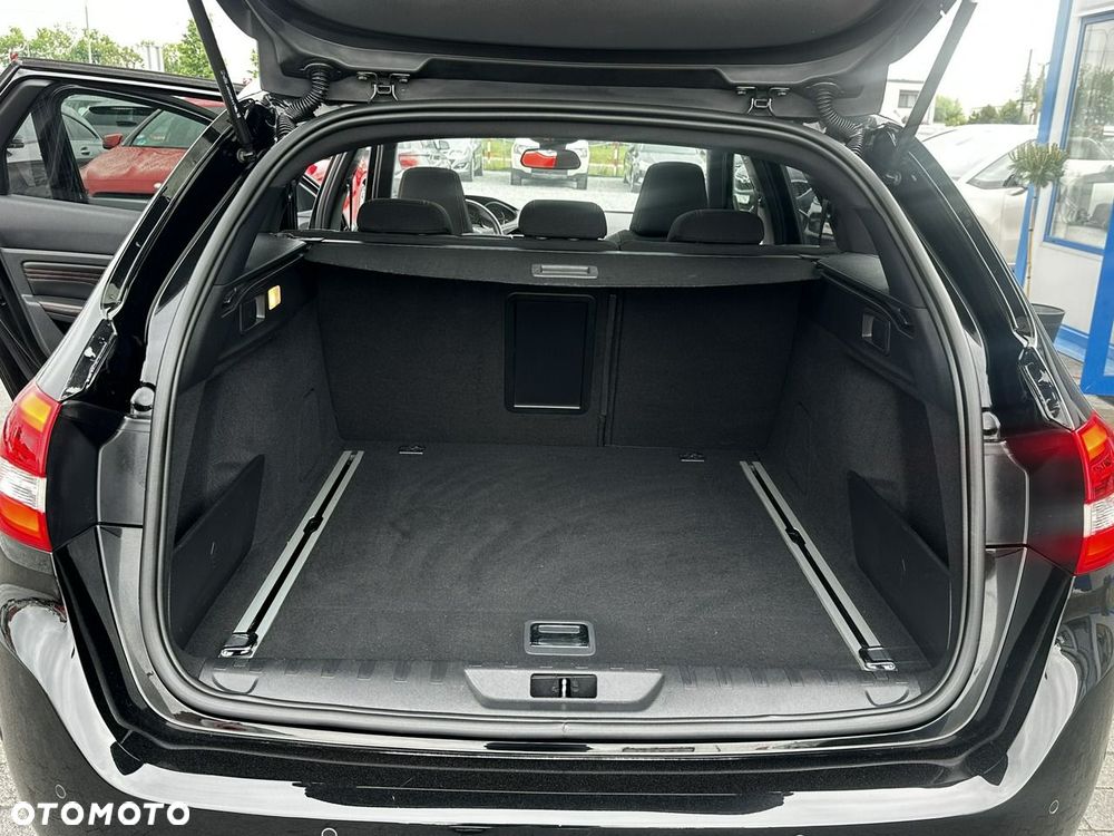 Peugeot 308 - 23