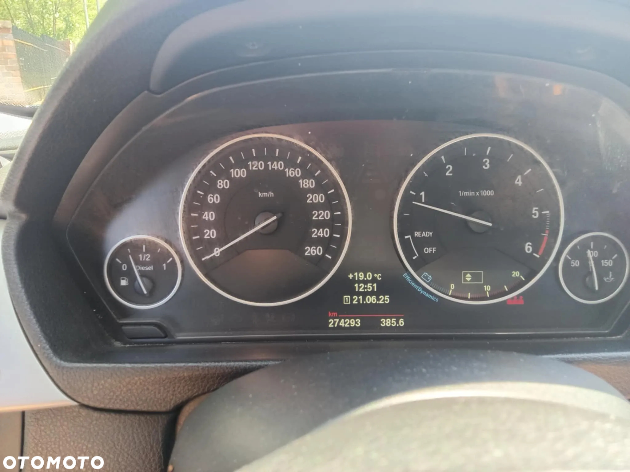 BMW Seria 3 318d - 5