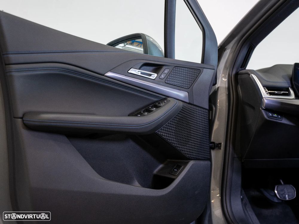 BMW 218 Active Tourer i Pack Desportivo M Auto - 18