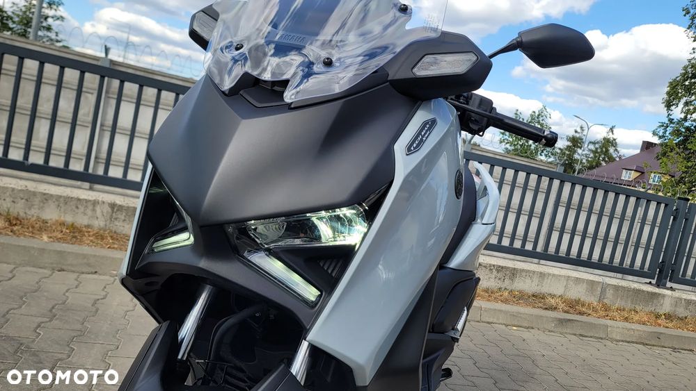 Yamaha X-max - 19