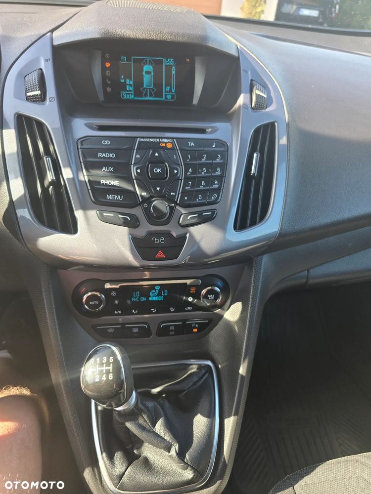 Ford Tourneo Connect Gr 1.5 TDCi Titanium - 25