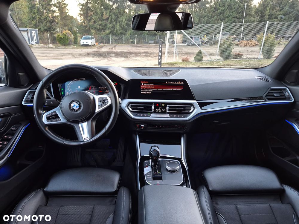 BMW Seria 3 320d Sport Line Shadow - 16