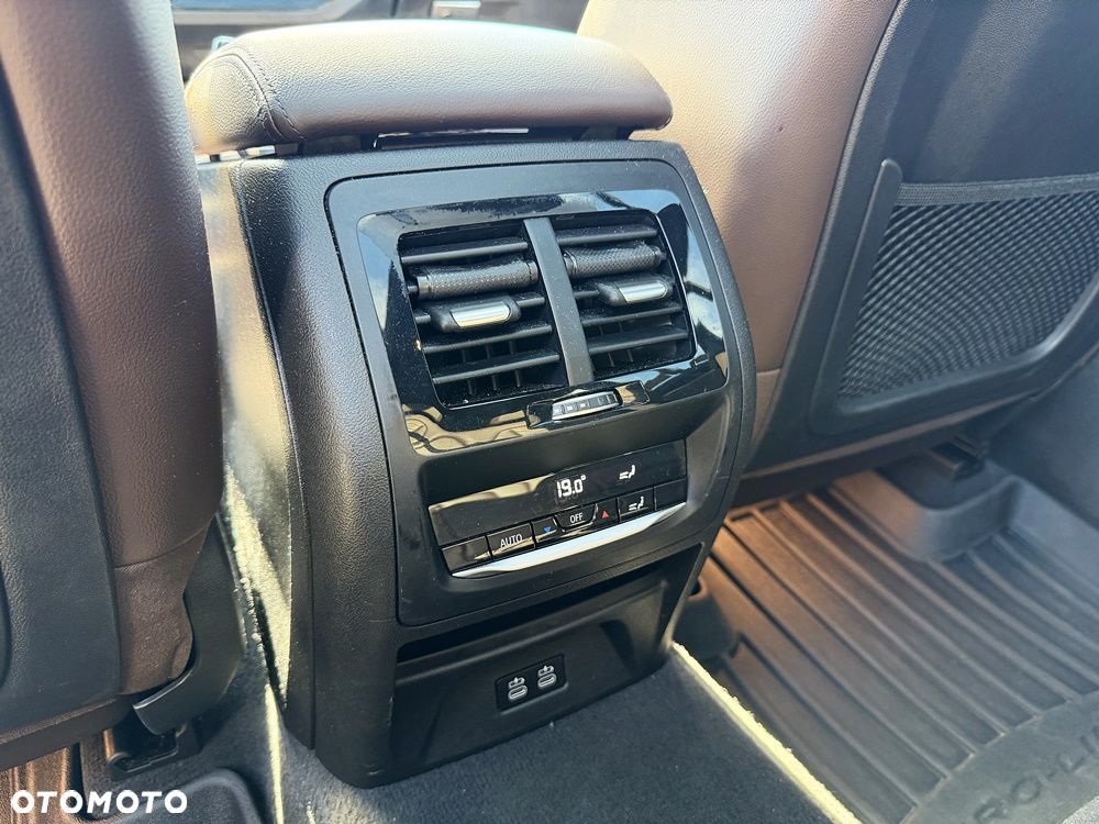 BMW X3 sDrive18d MHEV xLine sport - 33