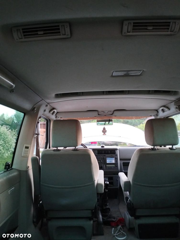 Volkswagen Multivan - 14