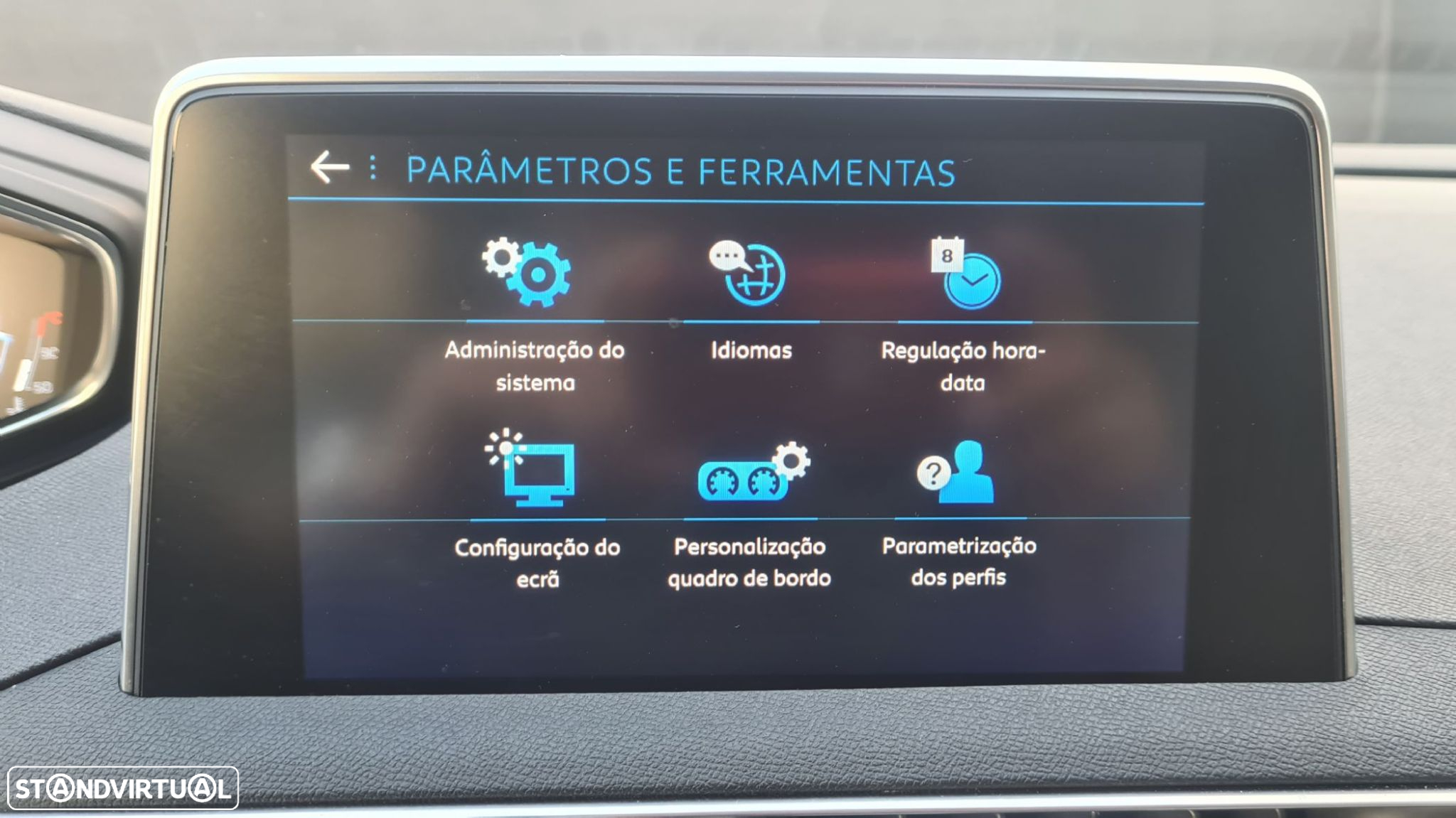Peugeot 5008 1.5 BlueHDi Allure EAT8 - 29