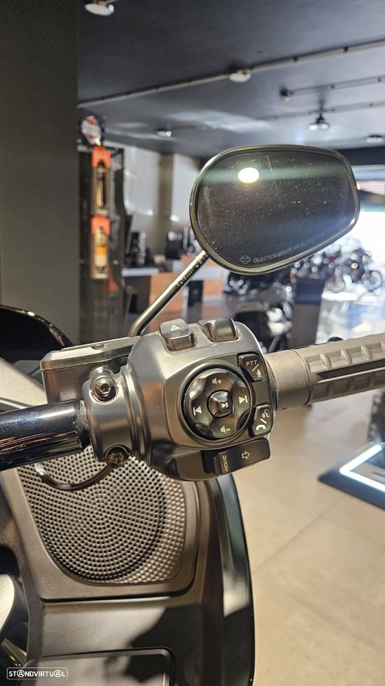 Harley-Davidson Road Glide - 14