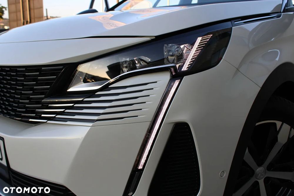 Peugeot 5008 PureTech 130 EAT8 Stop & Start GT - 21