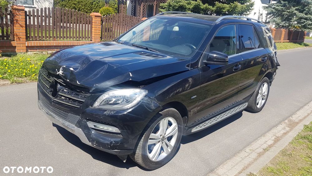 Mercedes-Benz ML 350 BlueTEC 4MATIC 7G-TRONIC - 7