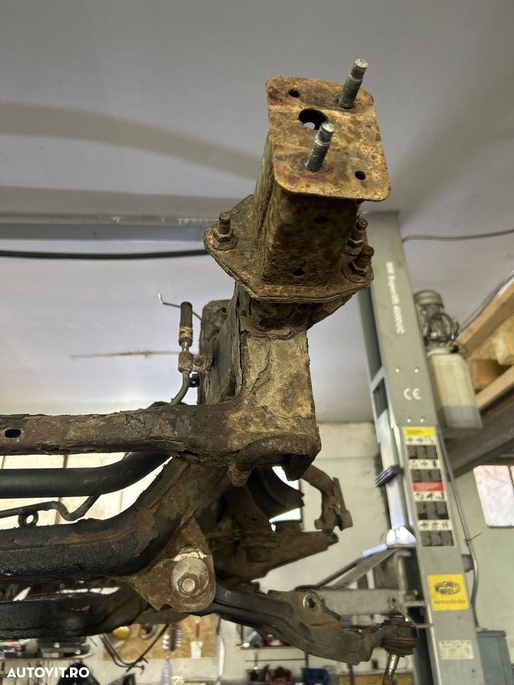 Sasiu Toyota Land Cruiser J12 3.0 D - 4D 2003 2002 - 2010 SUV (1305) - 2