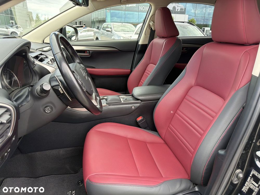 Lexus NX 300h F Impression AWD - 15