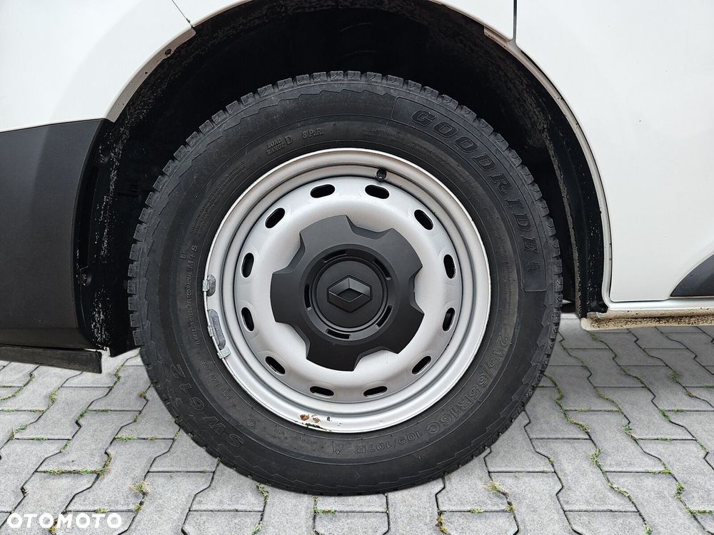 Renault Trafic 2.0 dCI - 19