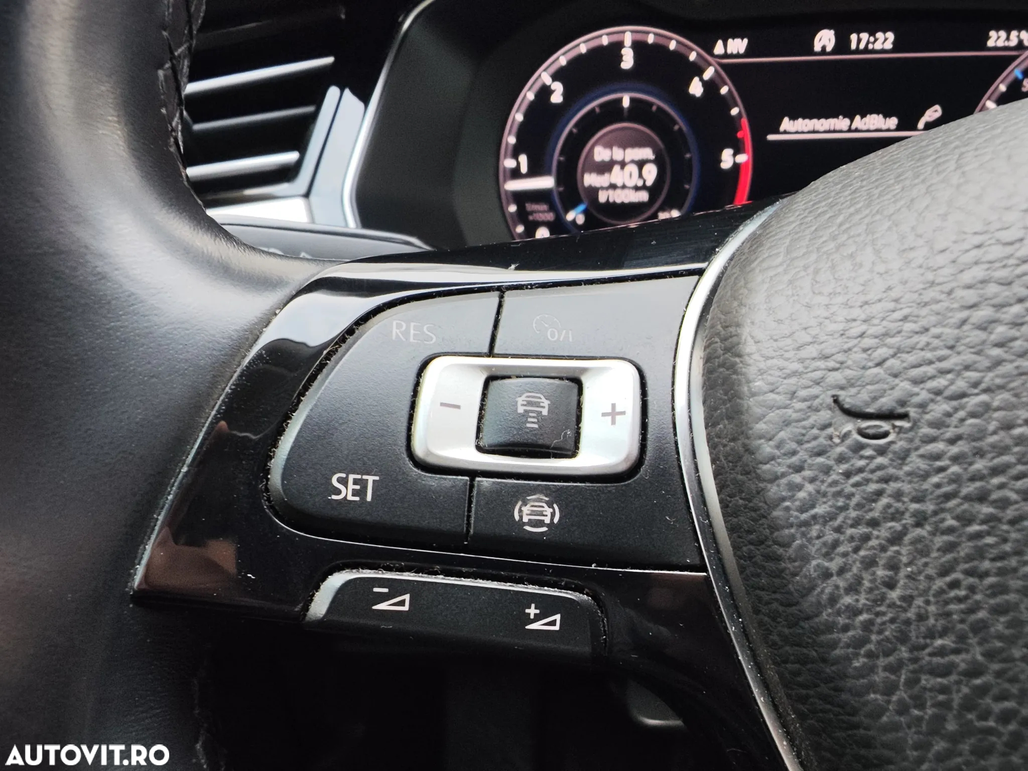 Volkswagen Passat 2.0 TDI R Executive - 19