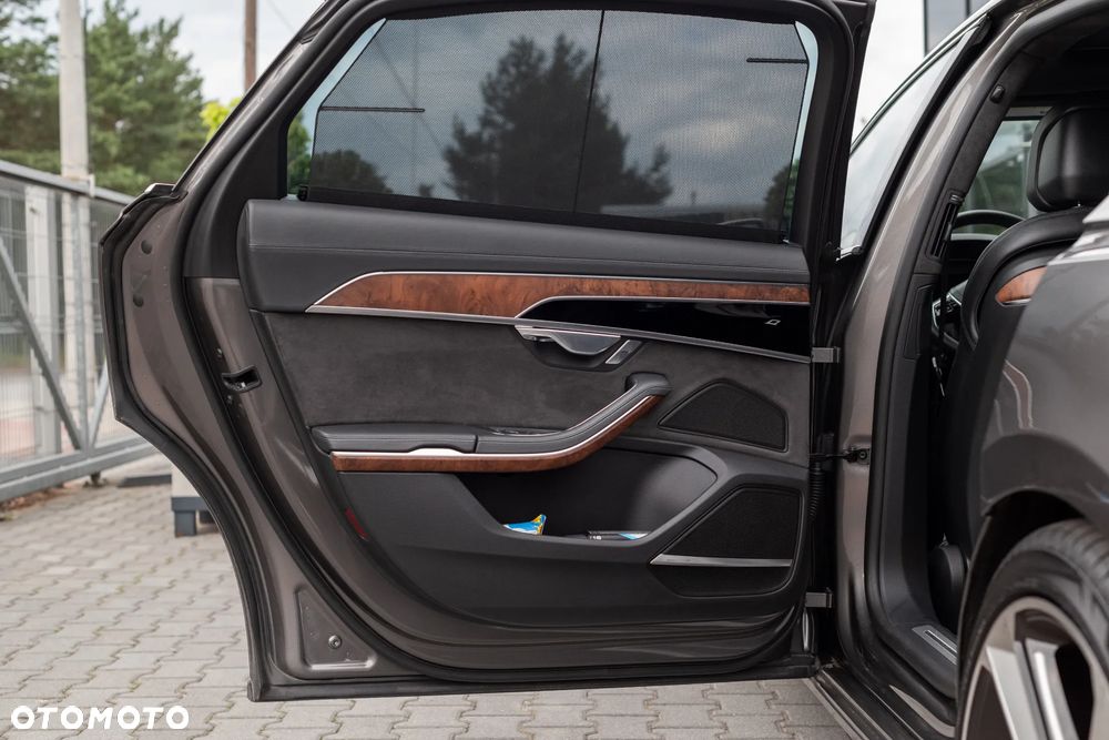 Audi A8 L 55 TFSI mHEV Quattro Tiptr - 16