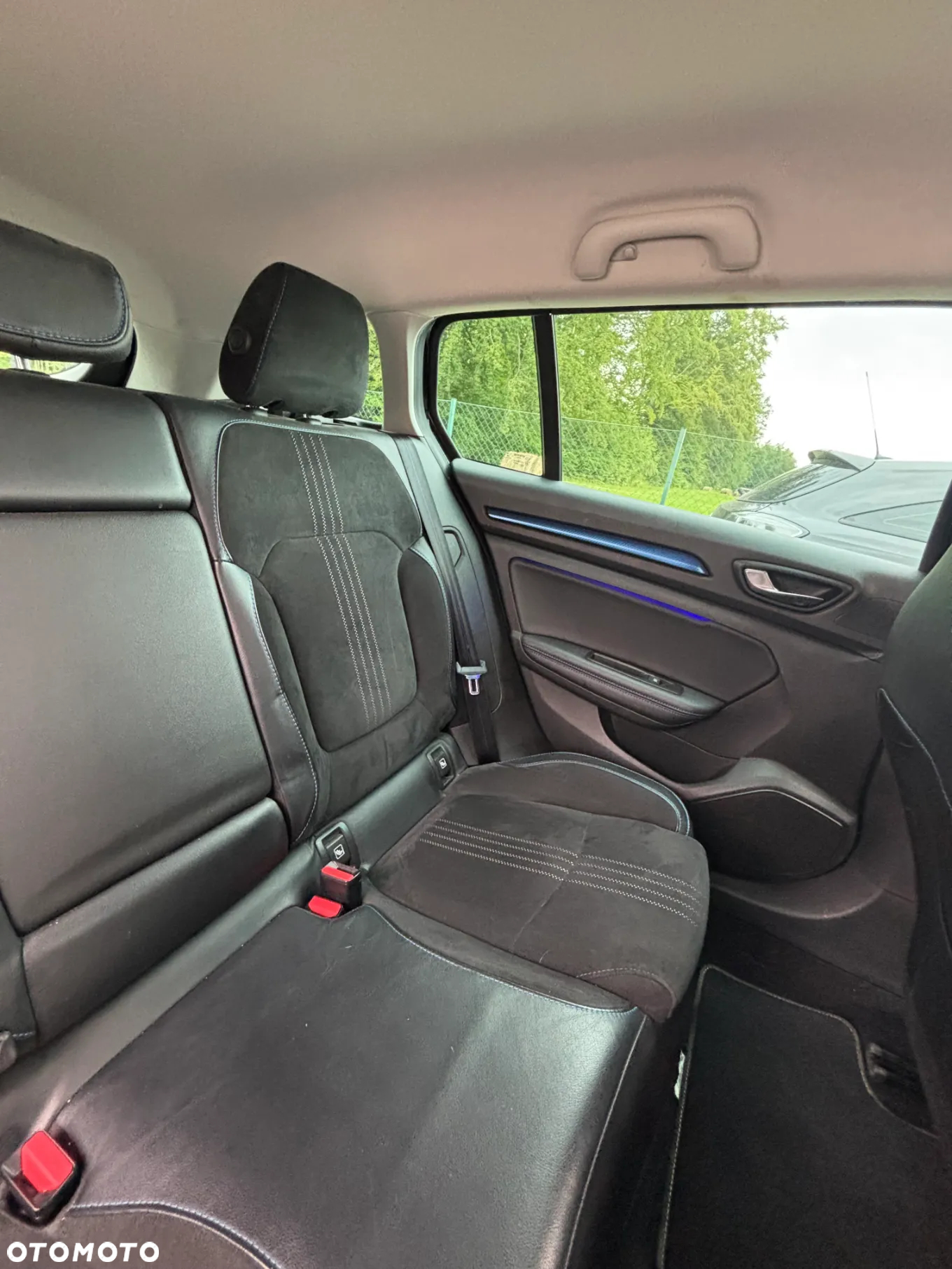 Renault Megane ENERGY dCi 165 EDC GT - 12