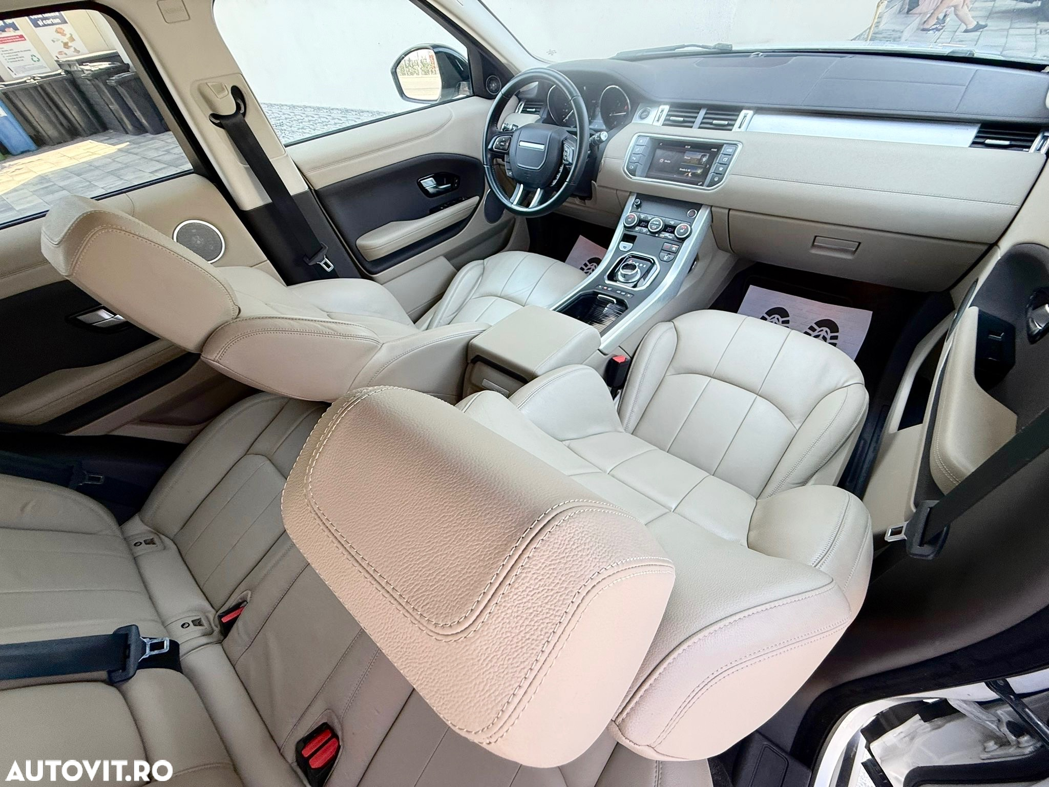 Land Rover Range Rover Evoque - 7
