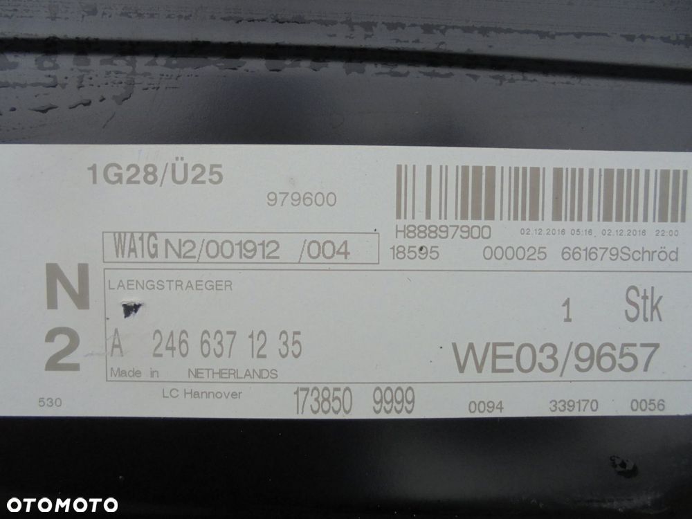mercedes b-klasa w246 - słupek, próg prawy nowy - 2