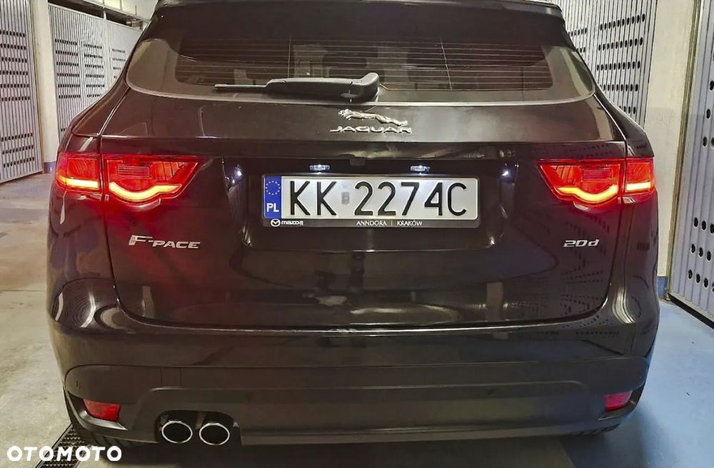 Jaguar F-Pace 2018 photo 3