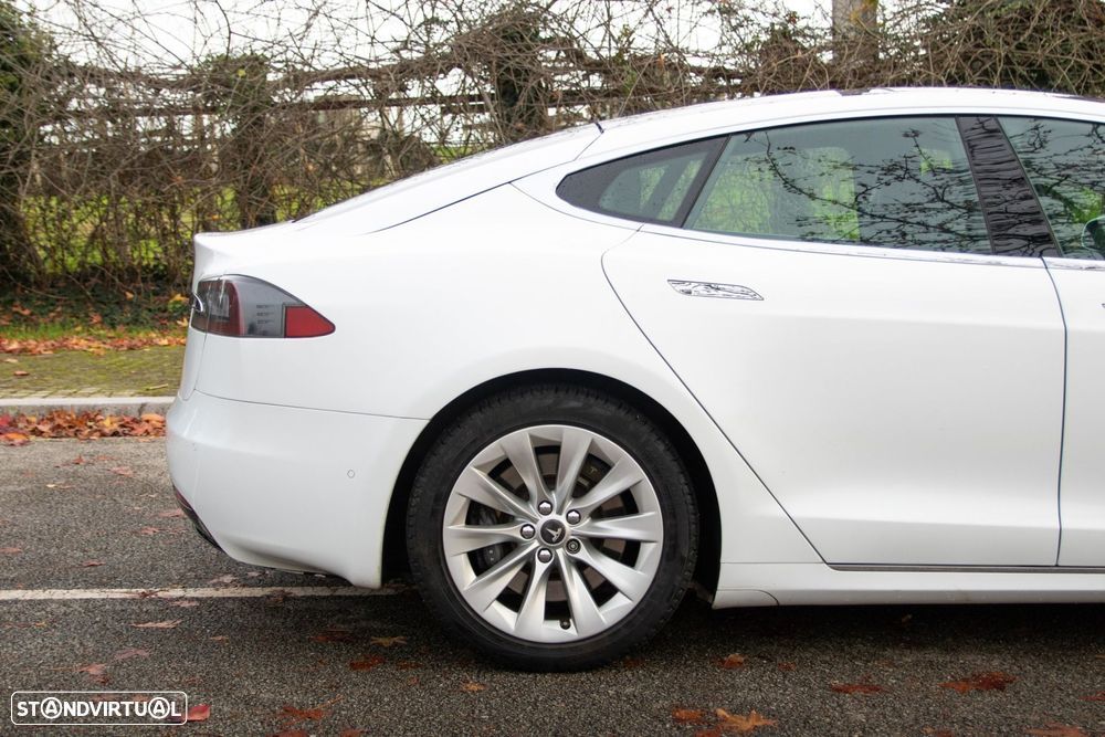 Tesla Model S 90D AWD - 25