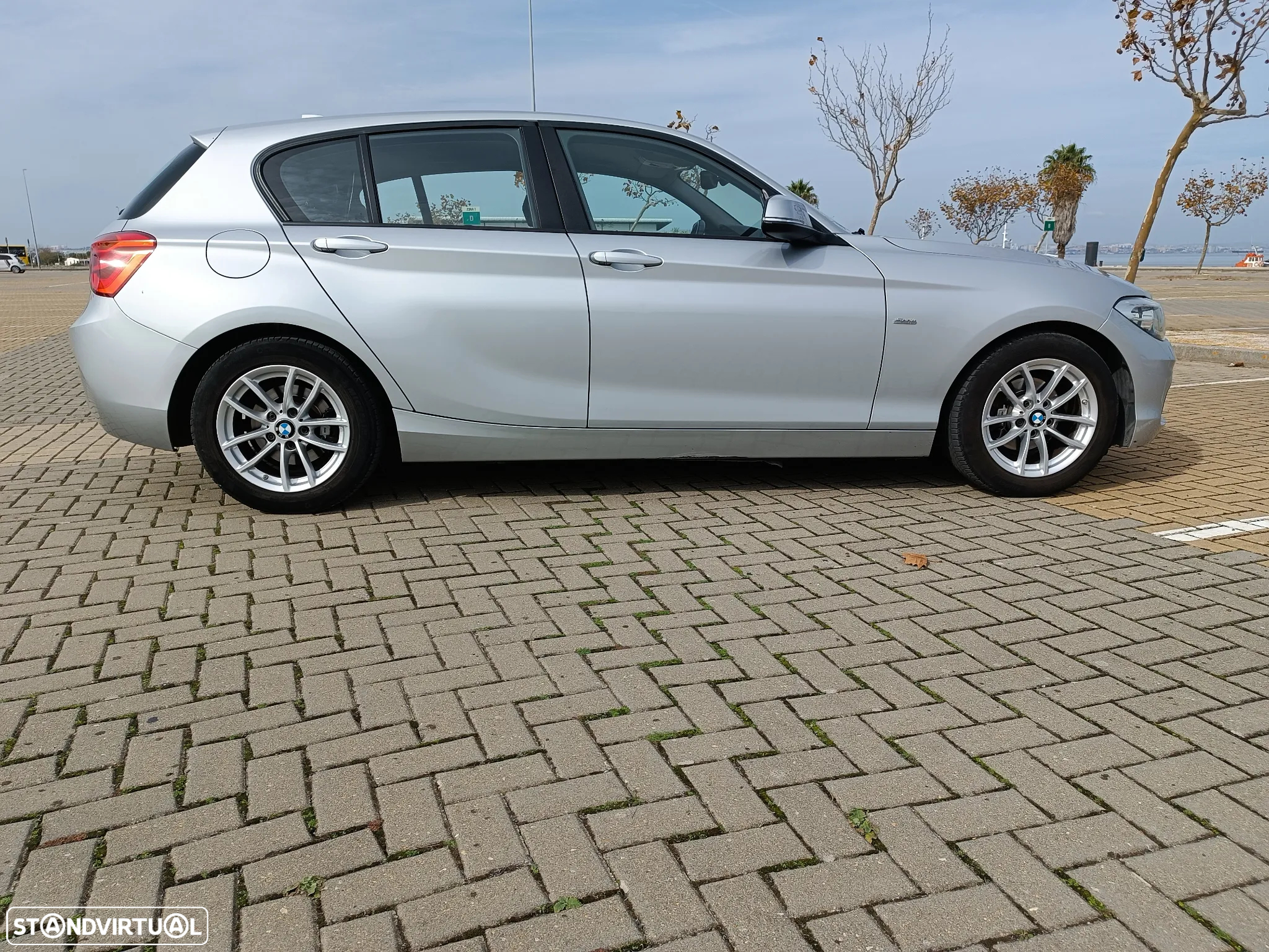 BMW 116 d EDynamics Line Sport - 12