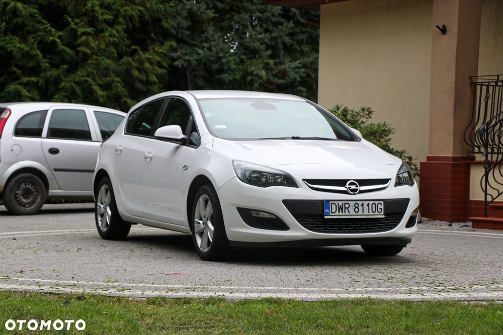Opel Astra - 9